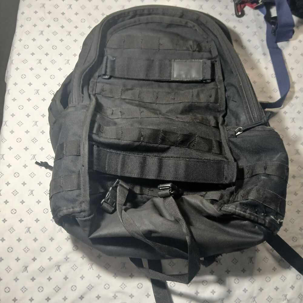 Nike Black Large Backpack w/ Zip & Buckle Closure, Adjustable Straps, Pockets